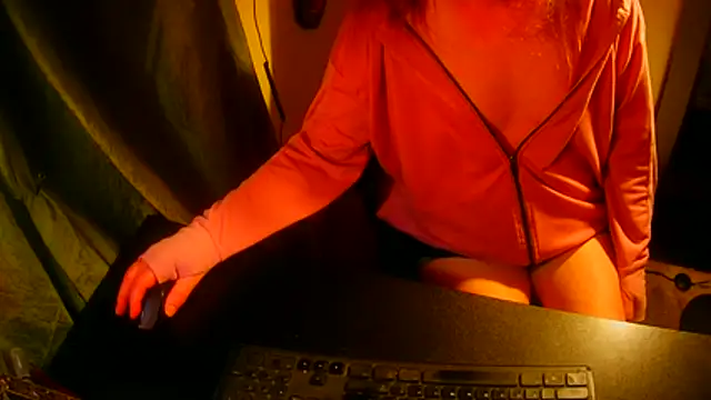 GoodGirlKelly online show from May 8, 2026, 6:17 am