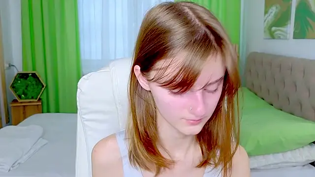 Snapshot of Miss_Alisa_ chatting on February 15, 2026, 1:10 pm Miss Alisa online show from February 15, 2026, 1:10 pm