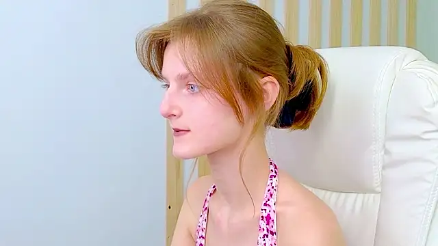 Snapshot of Miss_Alisa_ chatting on March 13, 2026, 5:07 pm Miss Alisa online show from March 13, 2026, 5:07 pm