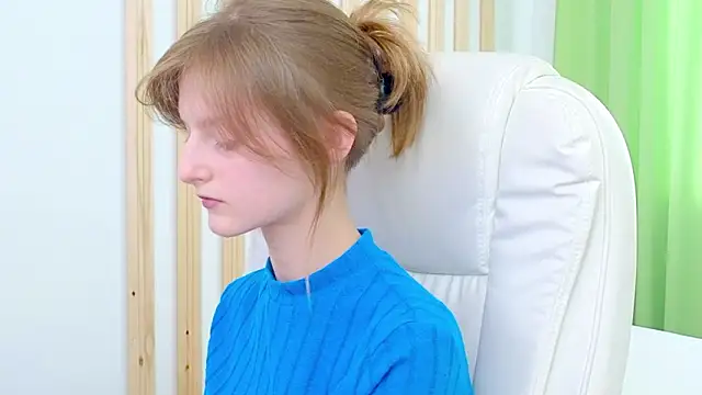 Snapshot of Miss_Alisa_ chatting on March 12, 2026, 1:15 pm Miss Alisa online show from March 12, 2026, 1:15 pm