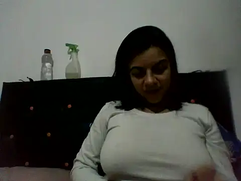 luluclark69 online show from May 27, 2026, 2:19 am