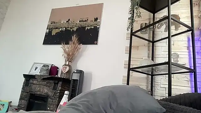 Snapshot of vinique99 chatting on March 18, 2026, 3:24 pm vinique99 online show from March 18, 2026, 3:24 pm