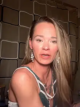 vinique99 online show from January 11, 2026, 6:04 pm