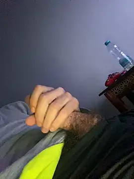 Snapshot of Moh16dz chatting on March 23, 2026, 12:22 am Moh16dz online show from March 23, 2026, 12:22 am