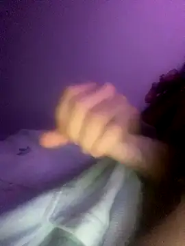 Snapshot of Moh16dz chatting on December 19, 2025, 2:15 am Moh16dz online show from December 19, 2025, 2:15 am