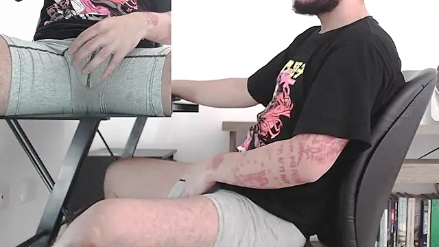 mateoconde00 online show from February 26, 2026, 3:34 pm