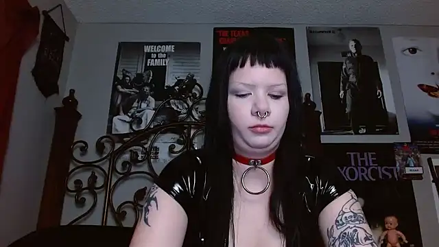 Snapshot of Bettieee_Agura chatting on March 12, 2026, 12:49 am Bettieee Agura online show from March 12, 2026, 12:49 am