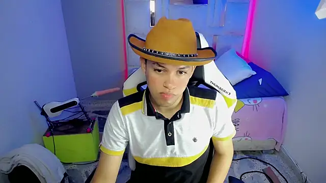 Luky twink online show from January 17, 2026, 3:54 am