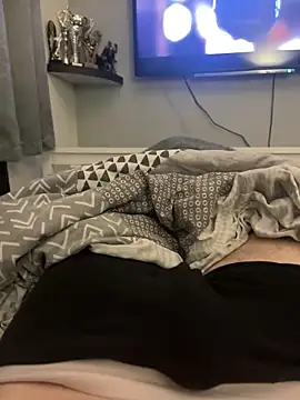 Snapshot of harrygeorge18 chatting on February 1, 2026, 12:31 am harrygeorge18 online show from February 1, 2026, 12:31 am