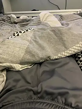 Snapshot of harrygeorge18 chatting on January 7, 2026, 10:37 pm harrygeorge18 online show from January 7, 2026, 10:37 pm