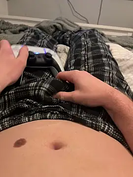 Snapshot of harrygeorge18 chatting on February 4, 2026, 6:36 pm harrygeorge18 online show from February 4, 2026, 6:36 pm