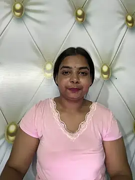 Snapshot of Himani_0122 chatting on August 2, 2026, 3:10 pm Himani 0122 online show from August 2, 2026, 3:10 pm