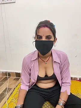 Snapshot of Pooja_Love143 chatting on April 1, 2026, 1:41 pm Pooja Love143 online show from April 1, 2026, 1:41 pm