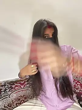 Snapshot of Pooja_Love143 chatting on March 15, 2026, 8:43 am Pooja Love143 online show from March 15, 2026, 8:43 am