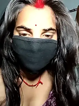 Snapshot of Pooja_Love143 chatting on March 5, 2026, 7:27 am Pooja Love143 online show from March 5, 2026, 7:27 am