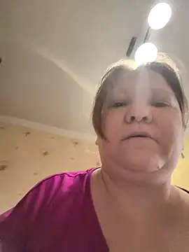 -Queen- online show from February 2, 2026, 5:50 am