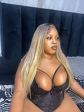 THICKBARBIE32 online show from July 23, 2026, 2:42 am