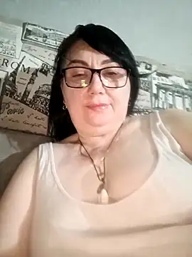MariSwan222 online show from June 8, 2026, 8:31 pm