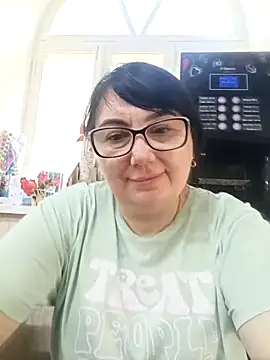 MariSwan222 online show from June 5, 2026, 7:25 am