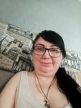 MariSwan222 online show from April 29, 2026, 9:35 am