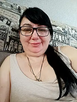 MariSwan222 online show from May 6, 2026, 10:19 am