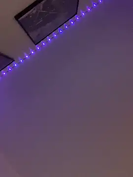 Melissaa00 online show from April 18, 2026, 2:08 pm