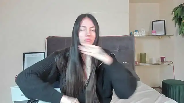 Snapshot of AdrianaCult chatting on March 5, 2026, 9:50 am AdrianaCult online show from March 5, 2026, 9:50 am