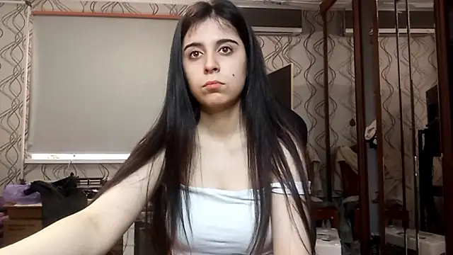 WaltraudPattie online show from February 6, 2026, 1:56 am