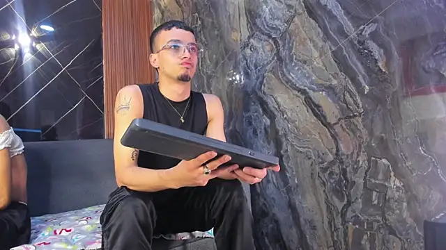 Snapshot of THE_FRANCK_BOY chatting on January 8, 2026, 9:43 pm THE FRANCK BOY online show from January 8, 2026, 9:43 pm