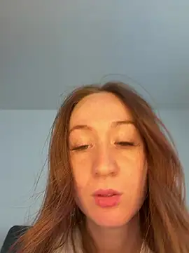 FreyasTimee online show from April 28, 2026, 9:03 am