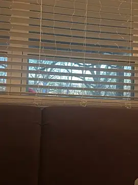 Miabelle2233 online show from January 16, 2026, 11:31 pm