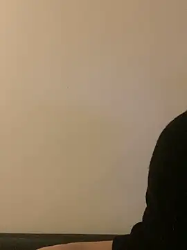 3LEGSSS online show from December 22, 2025, 5:07 am