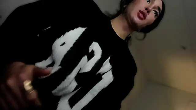 mxshemale ladyboy online show from October 3, 2025, 8:32 pm