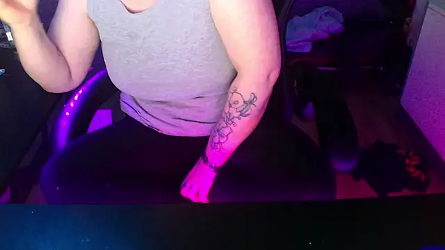 nanalein online show from February 3, 2026, 6:46 pm