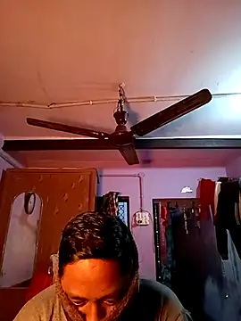 Caterosee online show from December 19, 2025, 8:33 pm