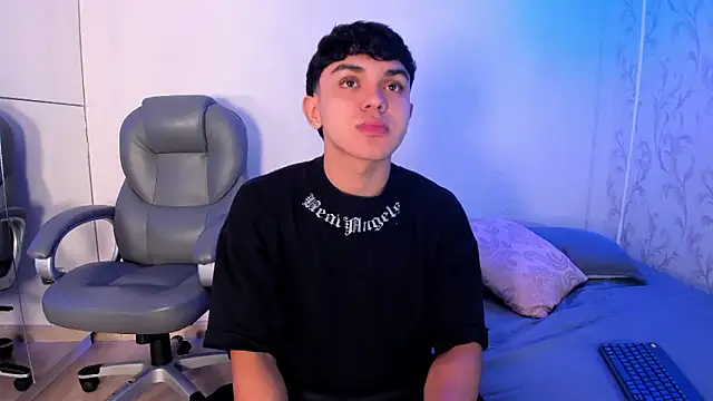  TaylorBlack online show from February 14, 2026, 11:32 am