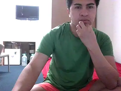 Snapshot of sweetpinoy2027 chatting on March 12, 2026, 10:47 pm sweetpinoy2027 online show from March 12, 2026, 10:47 pm