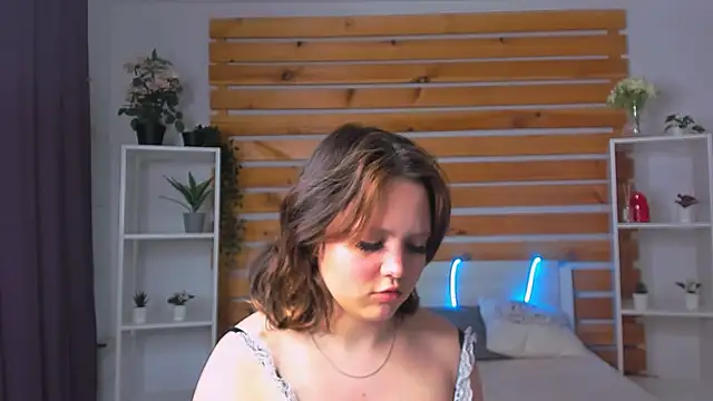 Mary Bryantt online show from March 17, 2026, 1:19 am