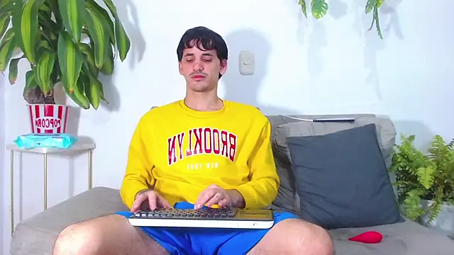 boy Dirty X online show from June 7, 2026, 5:34 am