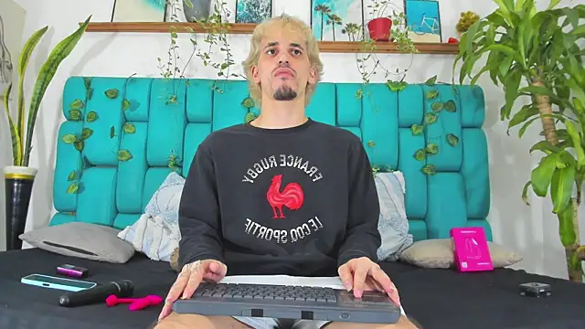 boy Dirty X online show from July 22, 2026, 5:20 am