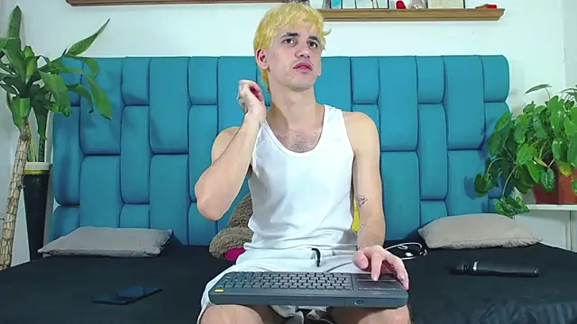 boy Dirty X online show from June 19, 2026, 5:24 am