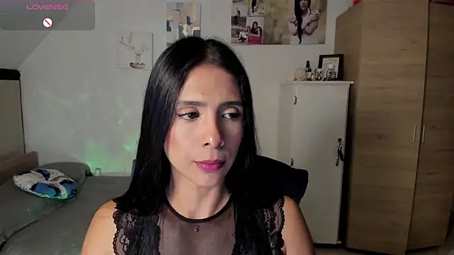 Snapshot of VEROSlen- chatting on June 1, 2026, 3:29 am VEROSlen- online show from June 1, 2026, 3:29 am