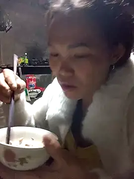 Girl cutee online show from February 18, 2026, 11:17 am