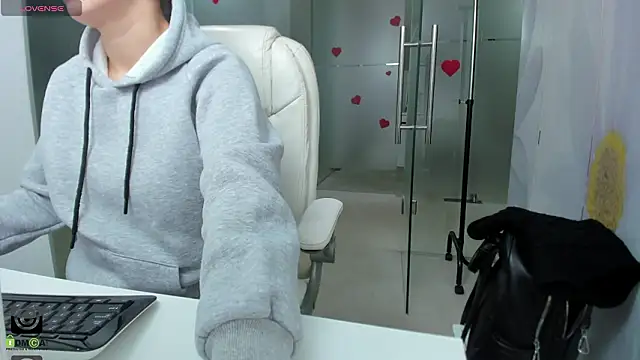 Snapshot of missdominna chatting on February 10, 2026, 4:00 am missdominna online show from February 10, 2026, 4:00 am