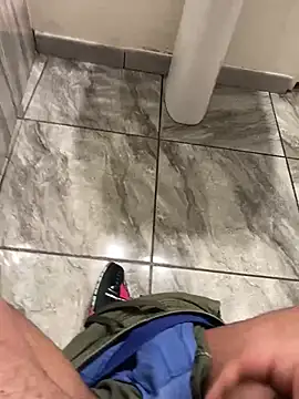 Snapshot of Miguel_667 chatting on February 11, 2026, 3:45 pm Miguel 667 online show from February 11, 2026, 3:45 pm