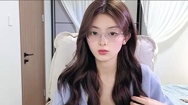 Snapshot of Koikoi___ chatting on March 14, 2026, 12:44 pm Koikoi online show from March 14, 2026, 12:44 pm