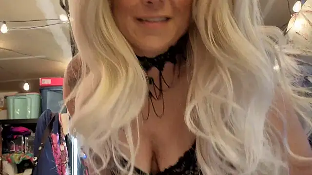 infinirose online show from June 26, 2026, 5:46 am