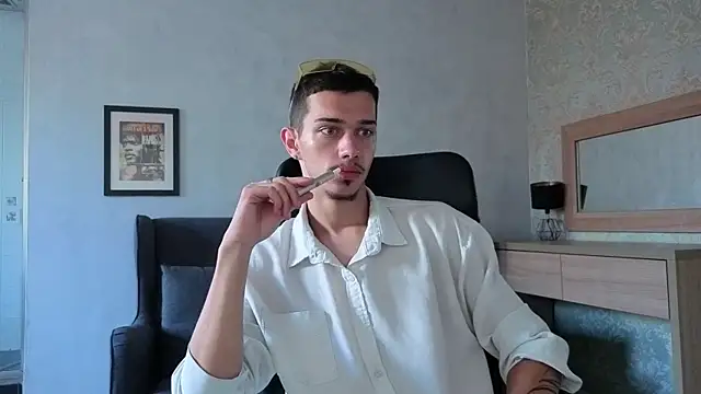 KaydenDrew online show from August 1, 2026, 4:21 am