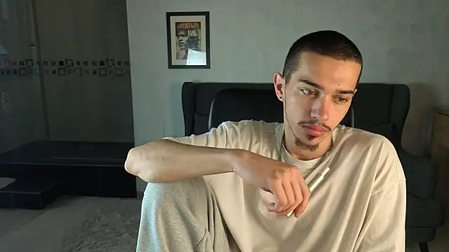KaydenDrew online show from June 12, 2026, 4:43 am