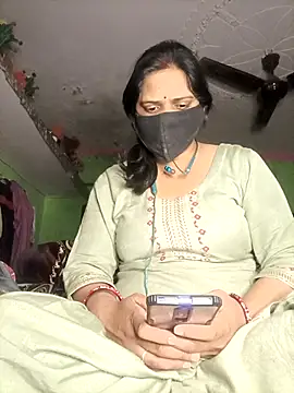 DIRTY-MOMS online show from February 20, 2026, 4:09 pm